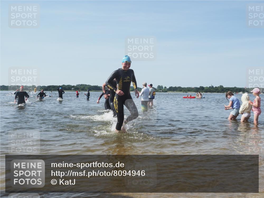 22.06.2025 - Viking Triathlon KatJ http://msf.ph/oto/8094946 22.06.2025 10:30:12 Schwimmen 132, 175, 203, 374, 381, 491, 626, 643 meine-sportfotos.de