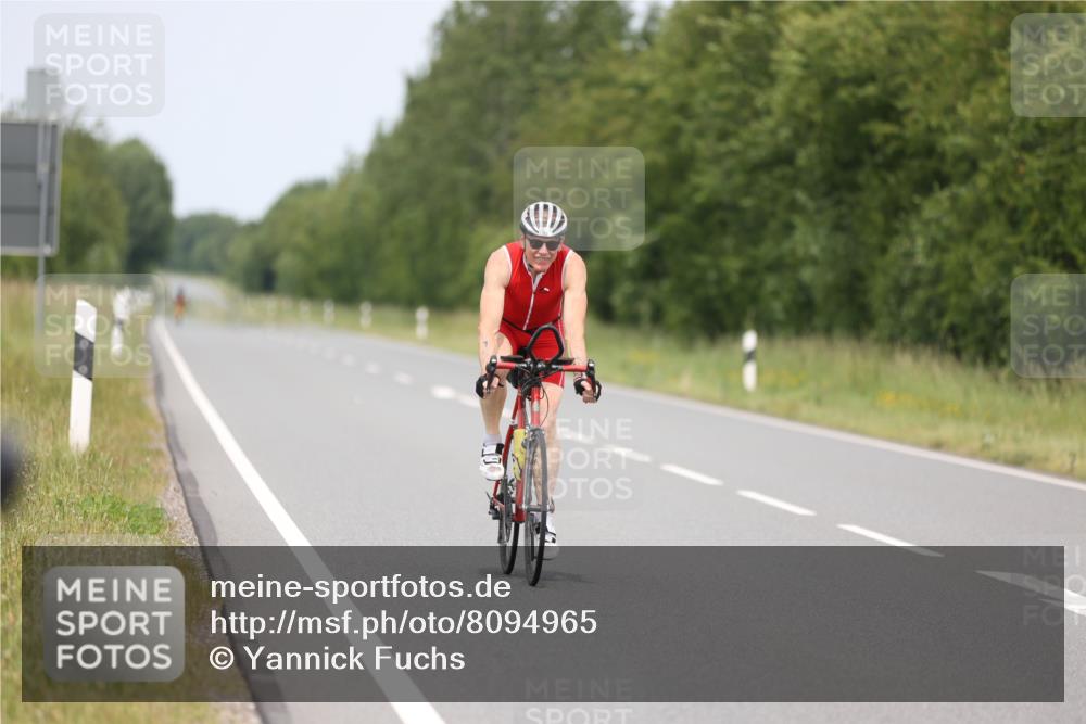22.06.2025 - Viking Triathlon Yannick Fuchs http://msf.ph/oto/8094965 22.06.2025 13:52:54 Radfahren 160 meine-sportfotos.de