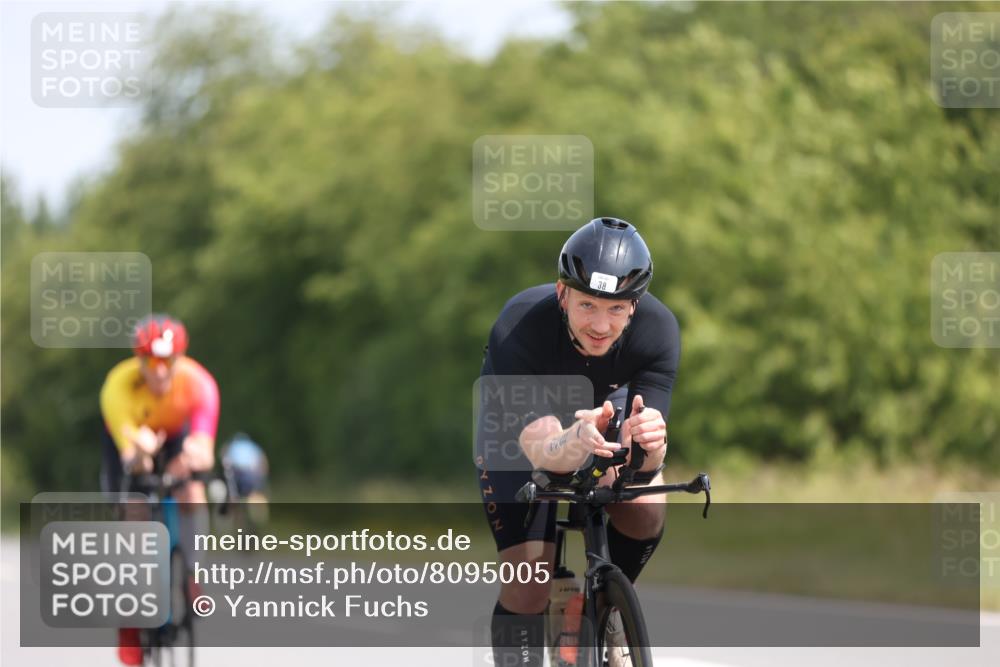 22.06.2025 - Viking Triathlon Yannick Fuchs http://msf.ph/oto/8095005 22.06.2025 11:20:18 Radfahren 38, 113, 158, 554, 628 meine-sportfotos.de