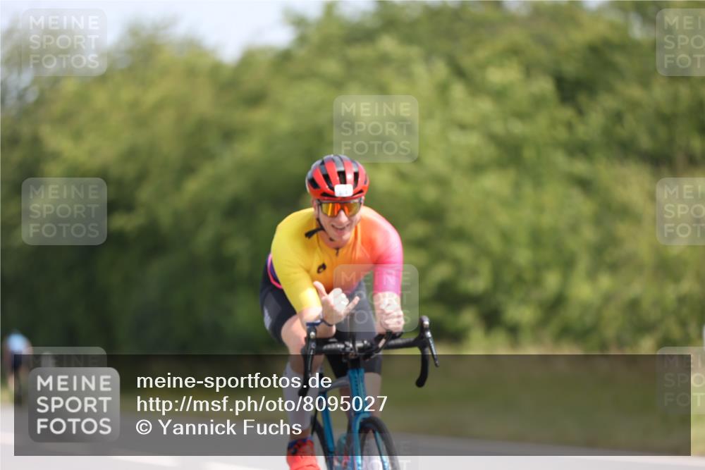22.06.2025 - Viking Triathlon Yannick Fuchs http://msf.ph/oto/8095027 22.06.2025 11:20:19 Radfahren 38, 106, 113, 158, 554, 608, 628 meine-sportfotos.de