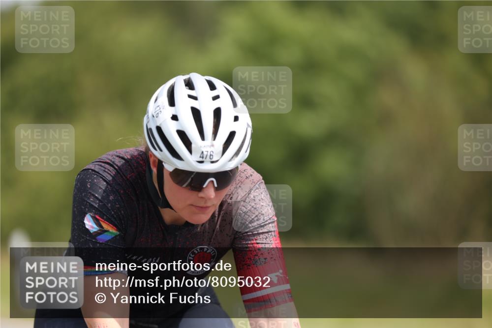 22.06.2025 - Viking Triathlon Yannick Fuchs http://msf.ph/oto/8095032 22.06.2025 11:57:16 Radfahren 282, 330, 348, 476, 557 meine-sportfotos.de