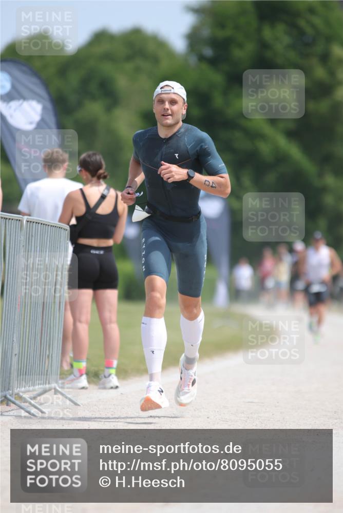 22.06.2025 - Viking Triathlon H.Heesch http://msf.ph/oto/8095055 22.06.2025 13:05:44 Laufen 40, 146 meine-sportfotos.de