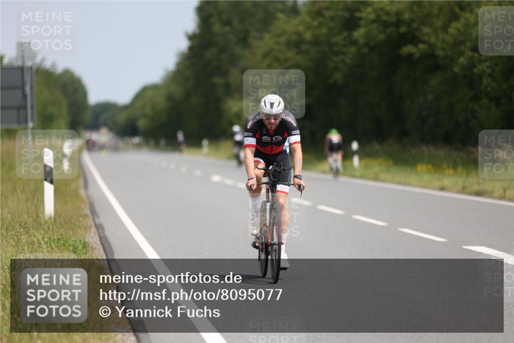 22.06.2025 - Viking Triathlon Yannick Fuchs http://msf.ph/oto/8095077 22.06.2025 11:57:25 Radfahren 1, 71, 330, 455 meine-sportfotos.de