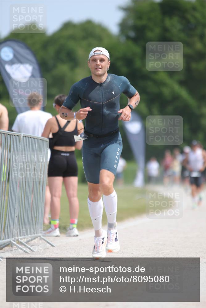 22.06.2025 - Viking Triathlon H.Heesch http://msf.ph/oto/8095080 22.06.2025 13:05:45 Laufen 40, 146 meine-sportfotos.de