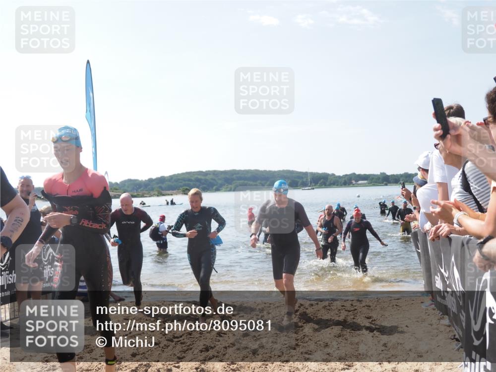 22.06.2025 - Viking Triathlon MichiJ http://msf.ph/oto/8095081 22.06.2025 10:40:43 Schwimmen 44, 59, 235, 239, 266, 275, 325, 361, 397, 462, 514, 530, 556, 644, 655, 657 meine-sportfotos.de