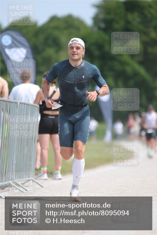 22.06.2025 - Viking Triathlon H.Heesch http://msf.ph/oto/8095094 22.06.2025 13:05:45 Laufen 40, 146 meine-sportfotos.de