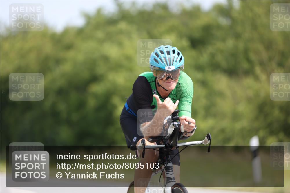 22.06.2025 - Viking Triathlon Yannick Fuchs http://msf.ph/oto/8095103 22.06.2025 11:20:22 Radfahren 38, 106, 113, 554, 608, 628 meine-sportfotos.de
