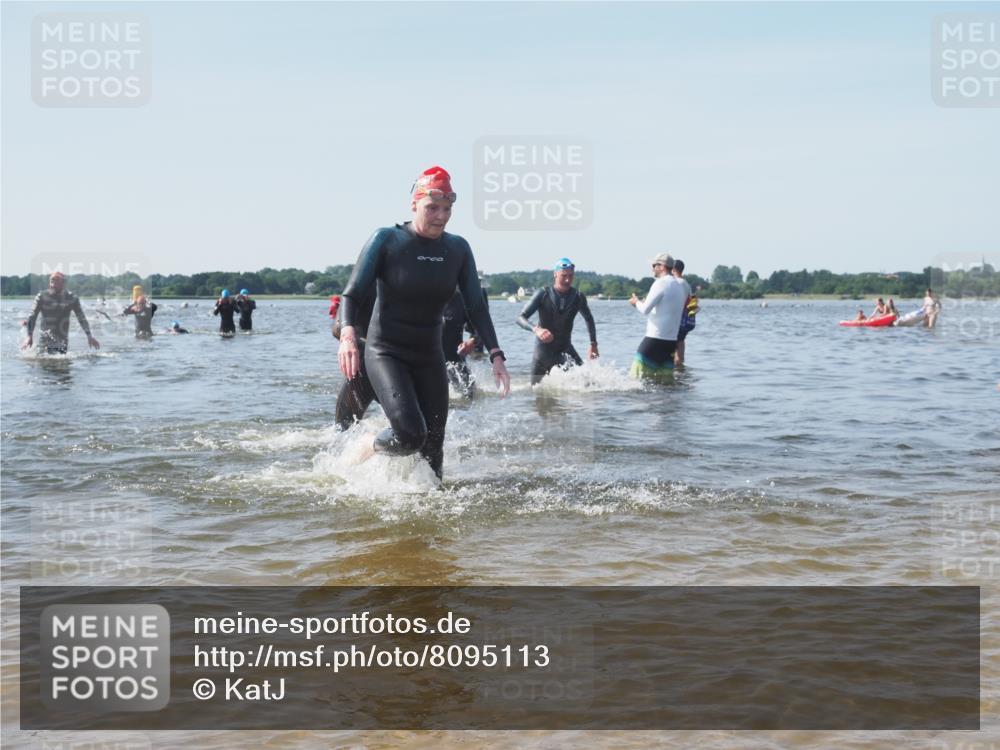 22.06.2025 - Viking Triathlon KatJ http://msf.ph/oto/8095113 22.06.2025 10:30:21 Schwimmen 132, 381, 393, 491, 626, 643 meine-sportfotos.de