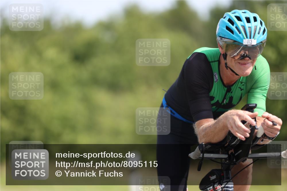 22.06.2025 - Viking Triathlon Yannick Fuchs http://msf.ph/oto/8095115 22.06.2025 11:20:22 Radfahren 38, 106, 113, 554, 608, 628 meine-sportfotos.de