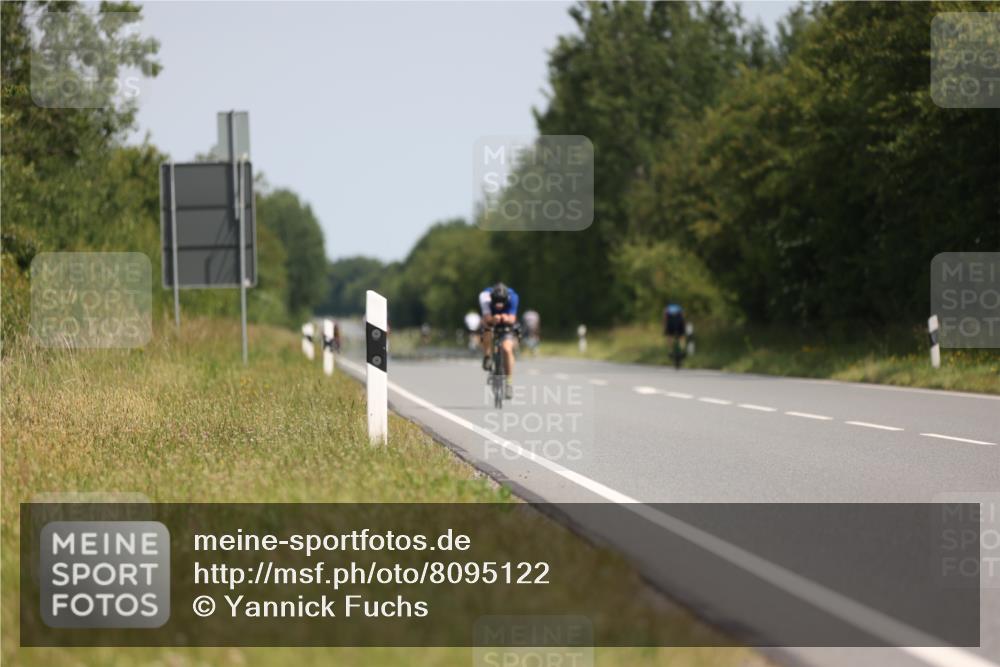 22.06.2025 - Viking Triathlon Yannick Fuchs http://msf.ph/oto/8095122 22.06.2025 11:20:24 Radfahren 106, 113, 554, 608, 628, 631, 654 meine-sportfotos.de