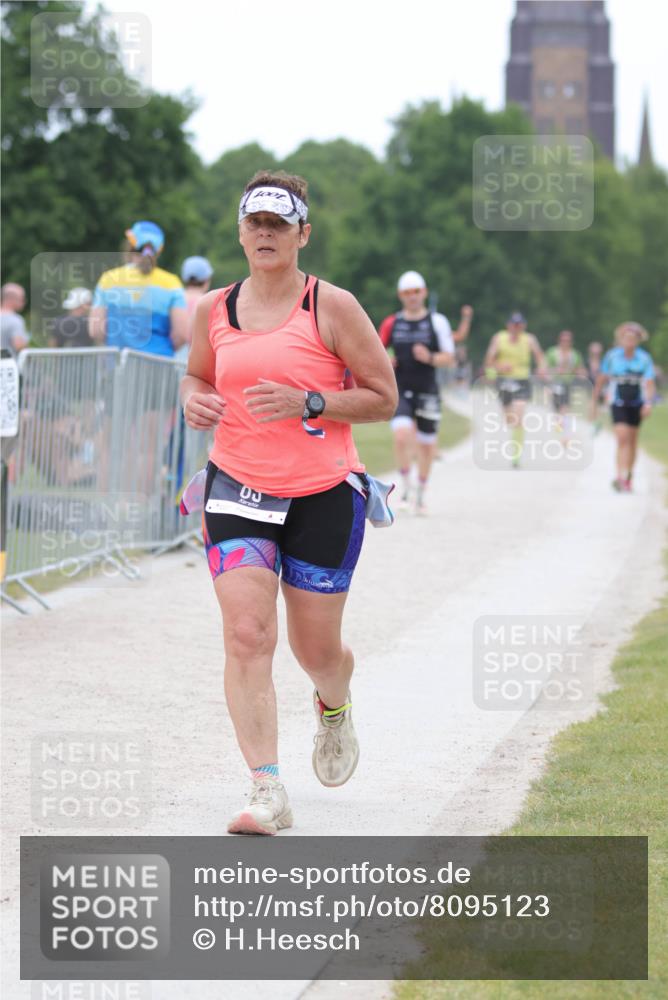 22.06.2025 - Viking Triathlon H.Heesch http://msf.ph/oto/8095123 22.06.2025 15:26:17 Laufen 89, 385 meine-sportfotos.de
