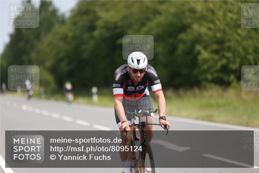 22.06.2025 - Viking Triathlon Yannick Fuchs http://msf.ph/oto/8095124 22.06.2025 11:57:26 Radfahren 1, 71, 330, 455 meine-sportfotos.de