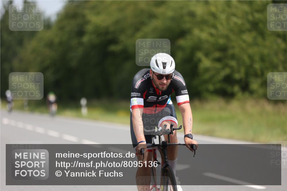 22.06.2025 - Viking Triathlon Yannick Fuchs http://msf.ph/oto/8095136 22.06.2025 11:57:26 Radfahren 1, 71, 330, 455 meine-sportfotos.de