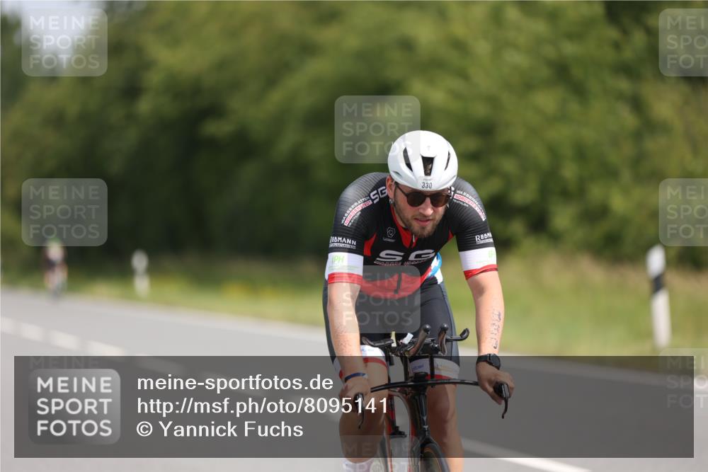 22.06.2025 - Viking Triathlon Yannick Fuchs http://msf.ph/oto/8095141 22.06.2025 11:57:26 Radfahren 1, 71, 330, 455 meine-sportfotos.de