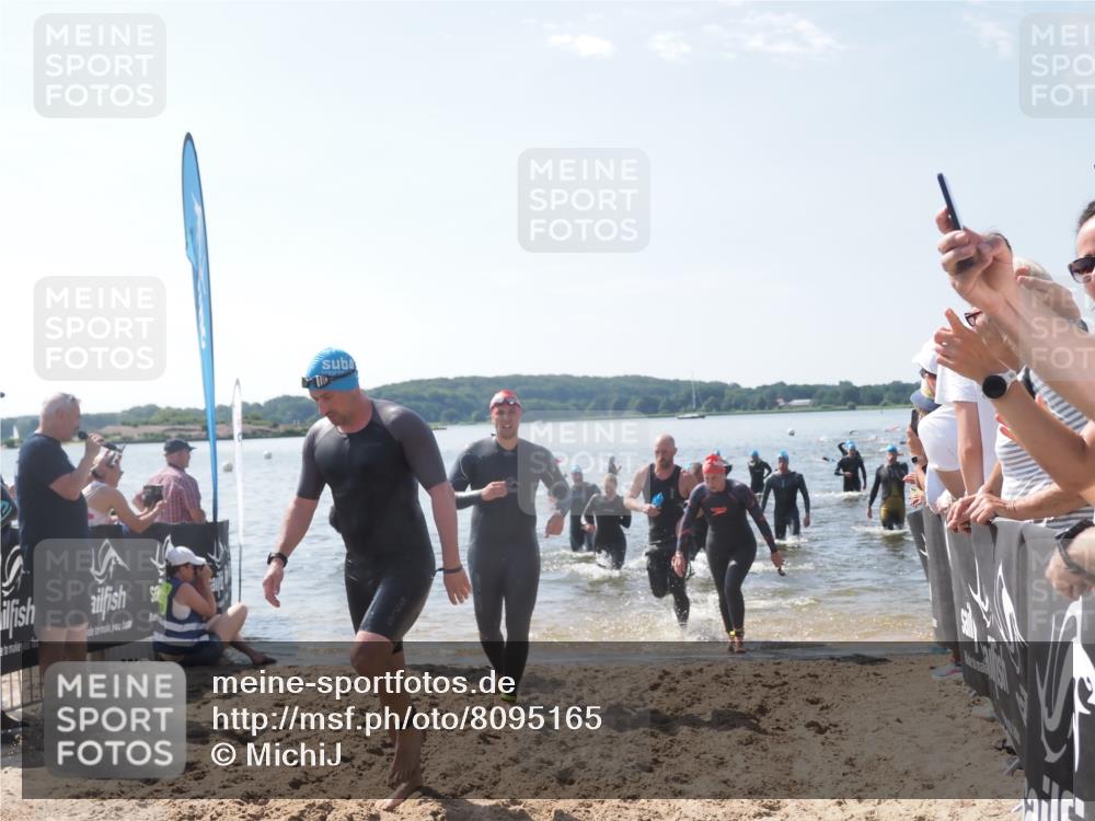 22.06.2025 - Viking Triathlon MichiJ http://msf.ph/oto/8095165 22.06.2025 10:40:44 Schwimmen 59, 235, 239, 266, 275, 325, 361, 397, 462, 514, 530, 556, 644, 655, 657 meine-sportfotos.de