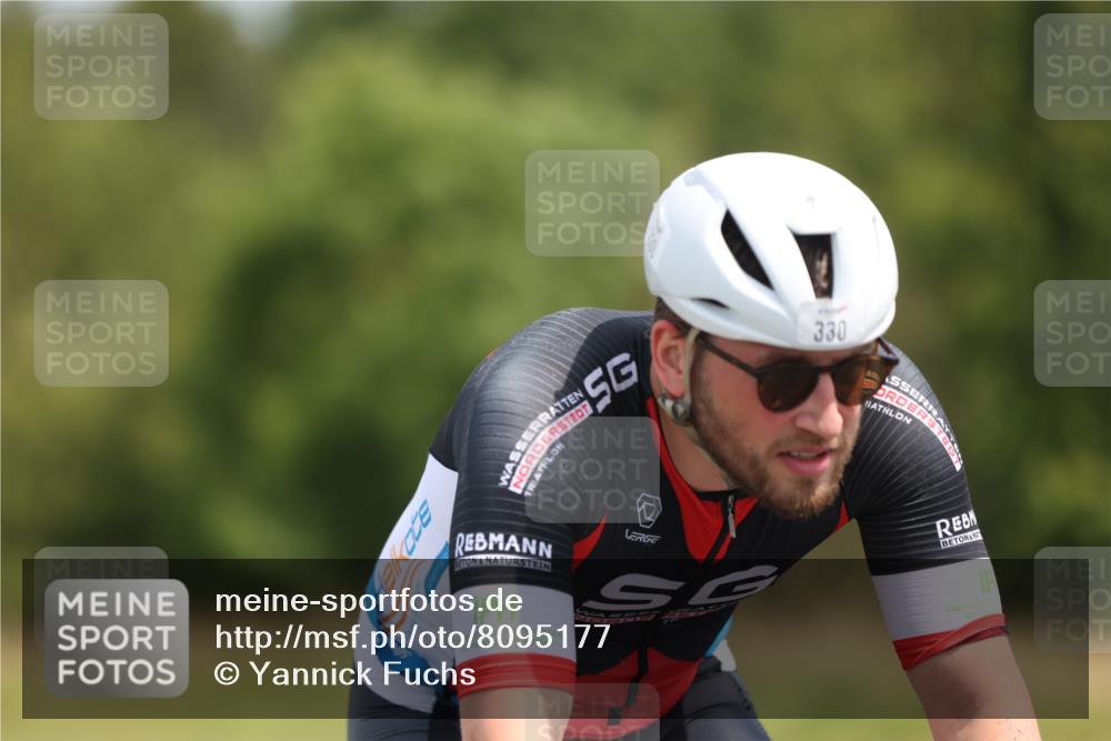 22.06.2025 - Viking Triathlon Yannick Fuchs http://msf.ph/oto/8095177 22.06.2025 11:57:27 Radfahren 1, 71, 330, 455 meine-sportfotos.de