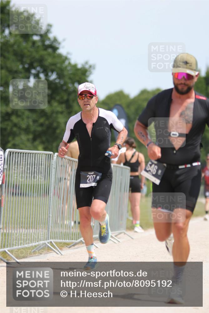 22.06.2025 - Viking Triathlon H.Heesch http://msf.ph/oto/8095192 22.06.2025 13:06:07 Laufen 187, 207, 388, 546 meine-sportfotos.de
