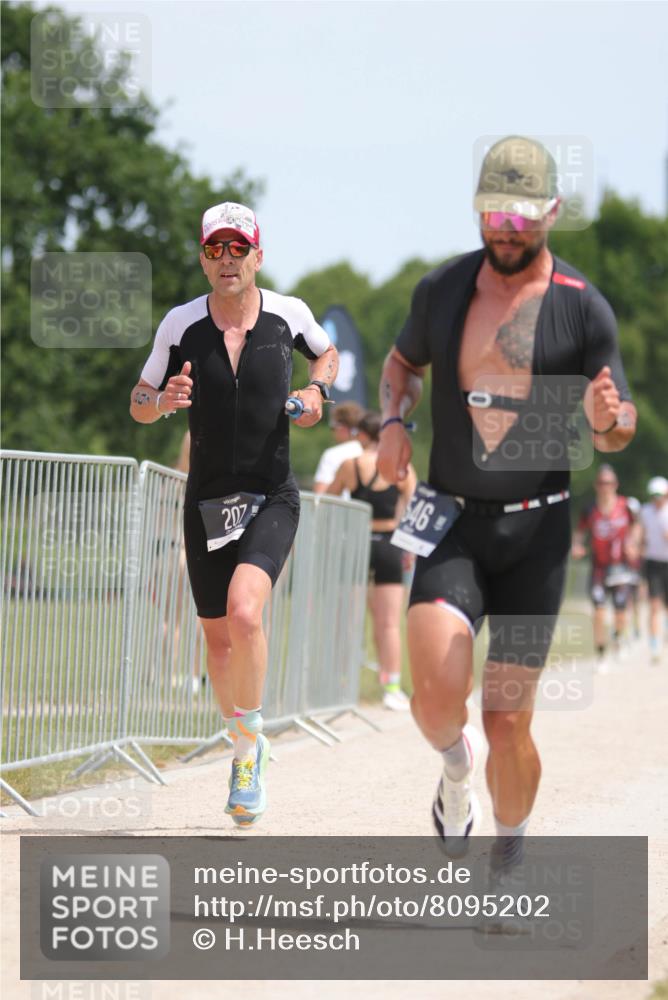 22.06.2025 - Viking Triathlon H.Heesch http://msf.ph/oto/8095202 22.06.2025 13:06:07 Laufen 187, 207, 388, 546 meine-sportfotos.de