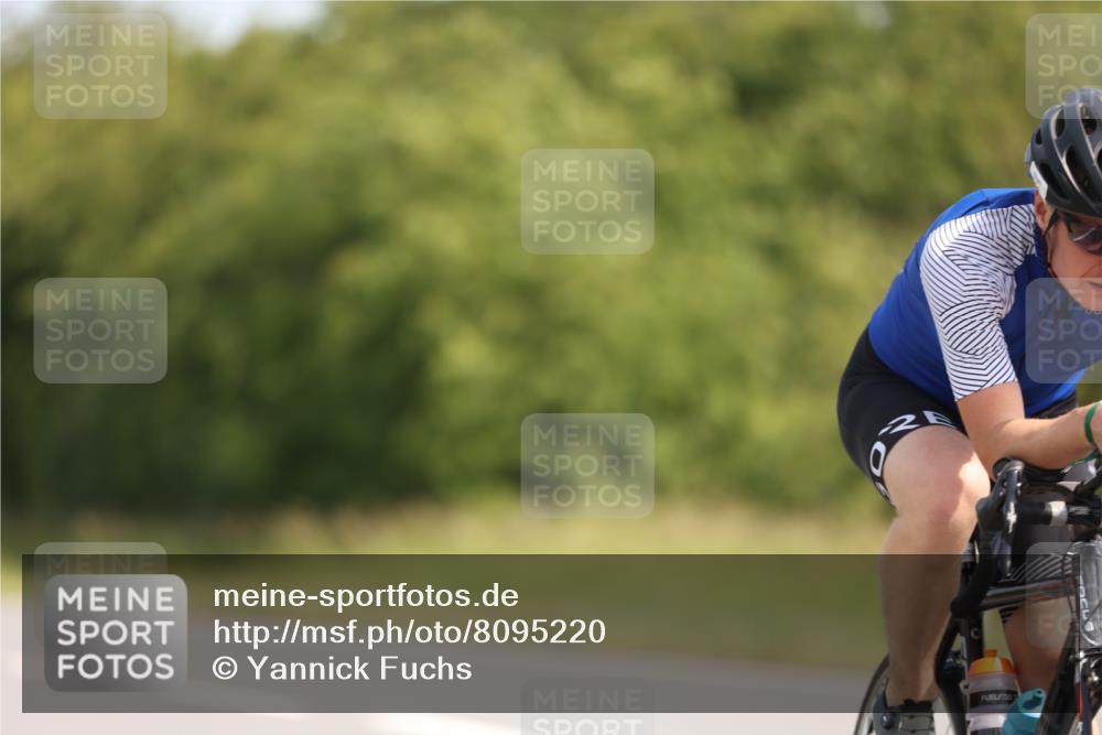 22.06.2025 - Viking Triathlon Yannick Fuchs http://msf.ph/oto/8095220 22.06.2025 11:20:29 Radfahren 106, 608, 628, 631, 634, 654 meine-sportfotos.de