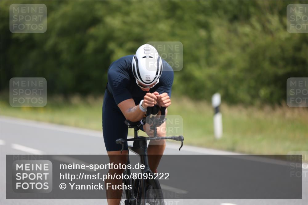22.06.2025 - Viking Triathlon Yannick Fuchs http://msf.ph/oto/8095222 22.06.2025 11:57:52 Radfahren 5, 219, 229, 242, 271, 284, 294, 328, 486 meine-sportfotos.de