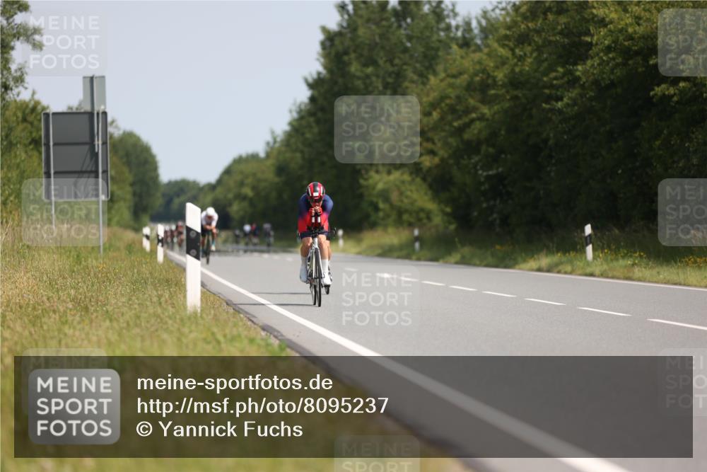 22.06.2025 - Viking Triathlon Yannick Fuchs http://msf.ph/oto/8095237 22.06.2025 11:20:30 Radfahren 106, 169, 448, 608, 628, 631, 634, 654 meine-sportfotos.de