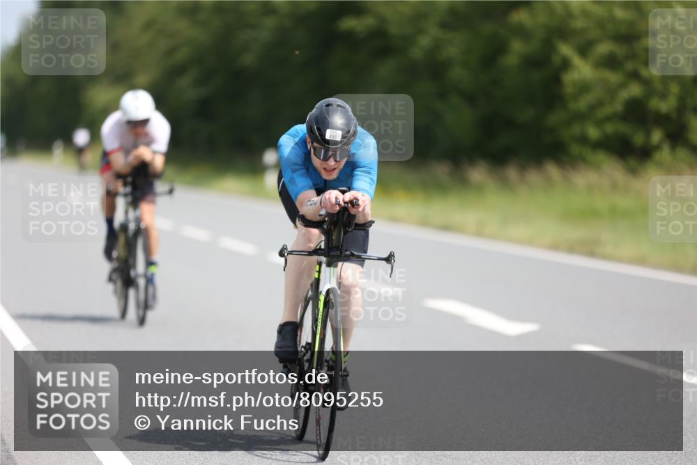 22.06.2025 - Viking Triathlon Yannick Fuchs http://msf.ph/oto/8095255 22.06.2025 11:57:53 Radfahren 5, 219, 229, 242, 271, 284, 294, 328, 343, 429, 486 meine-sportfotos.de
