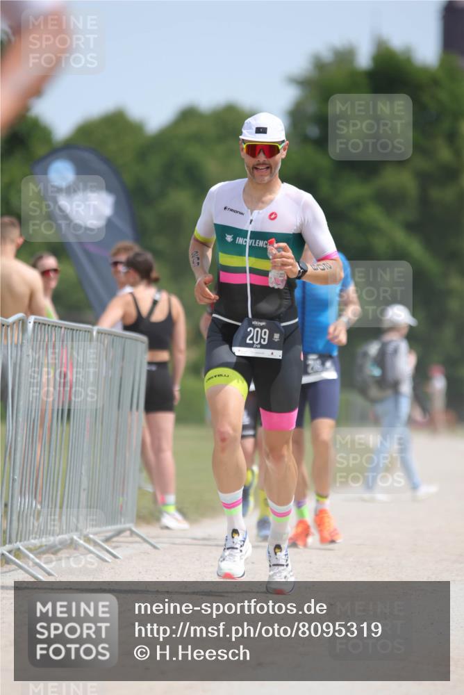 22.06.2025 - Viking Triathlon H.Heesch http://msf.ph/oto/8095319 22.06.2025 13:06:19 Laufen 209, 216, 428, 448, 506 meine-sportfotos.de