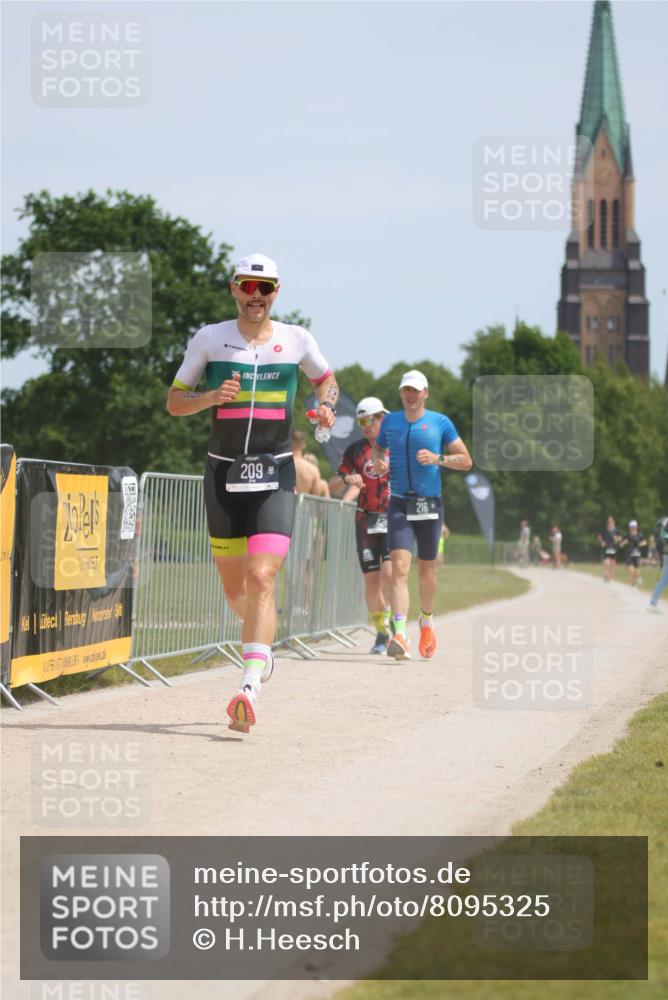 22.06.2025 - Viking Triathlon H.Heesch http://msf.ph/oto/8095325 22.06.2025 13:06:21 Laufen 209, 216, 428, 448, 506 meine-sportfotos.de