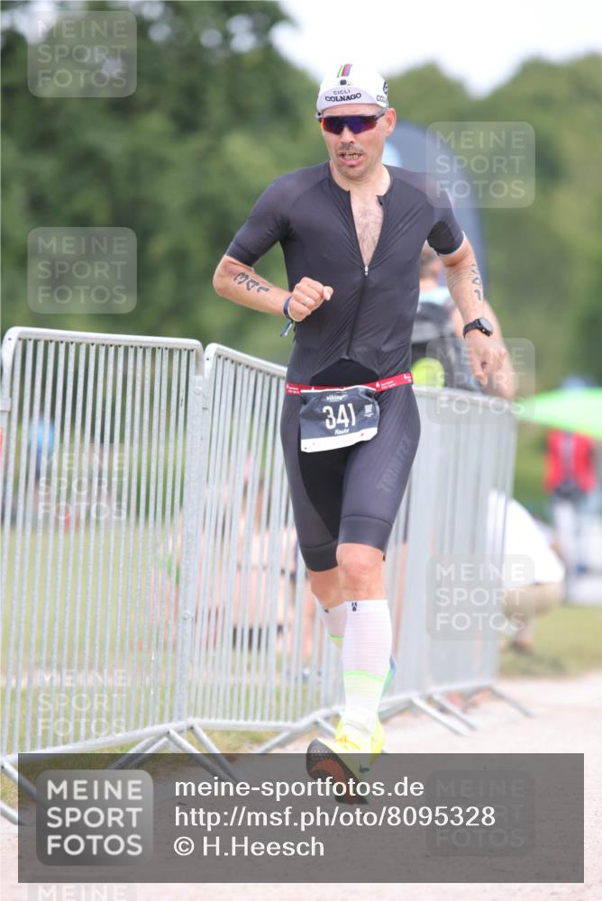 22.06.2025 - Viking Triathlon H.Heesch http://msf.ph/oto/8095328 22.06.2025 13:24:19 Laufen 99, 341 meine-sportfotos.de