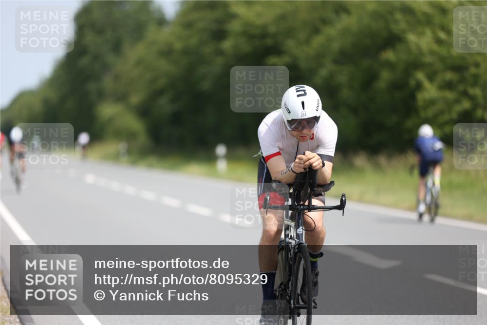 22.06.2025 - Viking Triathlon Yannick Fuchs http://msf.ph/oto/8095329 22.06.2025 11:57:54 Radfahren 5, 219, 229, 242, 271, 284, 294, 343, 429, 486 meine-sportfotos.de