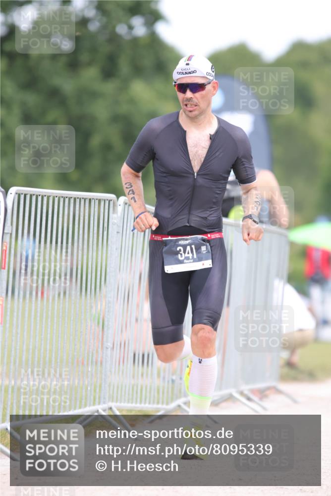 22.06.2025 - Viking Triathlon H.Heesch http://msf.ph/oto/8095339 22.06.2025 13:24:19 Laufen 99, 341 meine-sportfotos.de