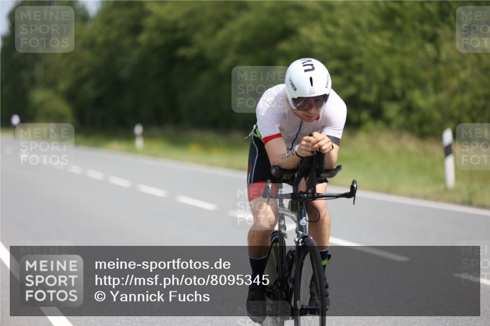 22.06.2025 - Viking Triathlon Yannick Fuchs http://msf.ph/oto/8095345 22.06.2025 11:57:55 Radfahren 5, 219, 229, 242, 271, 284, 294, 343, 429, 486 meine-sportfotos.de
