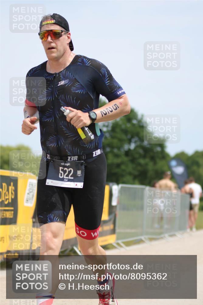 22.06.2025 - Viking Triathlon H.Heesch http://msf.ph/oto/8095362 22.06.2025 13:06:46 Laufen 438, 522 meine-sportfotos.de
