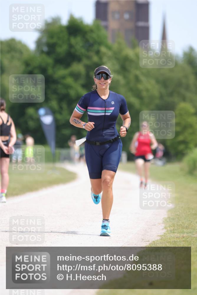 22.06.2025 - Viking Triathlon H.Heesch http://msf.ph/oto/8095388 22.06.2025 13:07:00 Laufen 301 meine-sportfotos.de