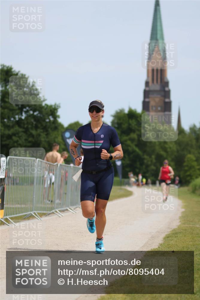 22.06.2025 - Viking Triathlon H.Heesch http://msf.ph/oto/8095404 22.06.2025 13:07:02 Laufen 301 meine-sportfotos.de