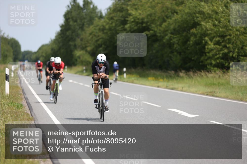 22.06.2025 - Viking Triathlon Yannick Fuchs http://msf.ph/oto/8095420 22.06.2025 11:57:58 Radfahren 5, 219, 271, 284, 294, 343, 429, 486 meine-sportfotos.de