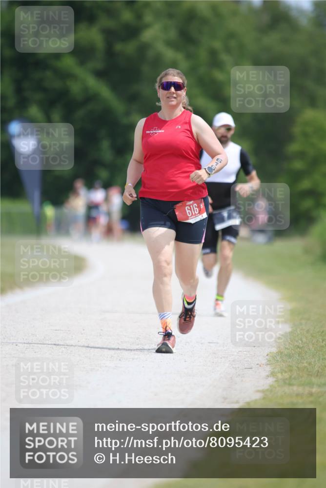 22.06.2025 - Viking Triathlon H.Heesch http://msf.ph/oto/8095423 22.06.2025 13:07:08 Laufen 7, 301, 616 meine-sportfotos.de