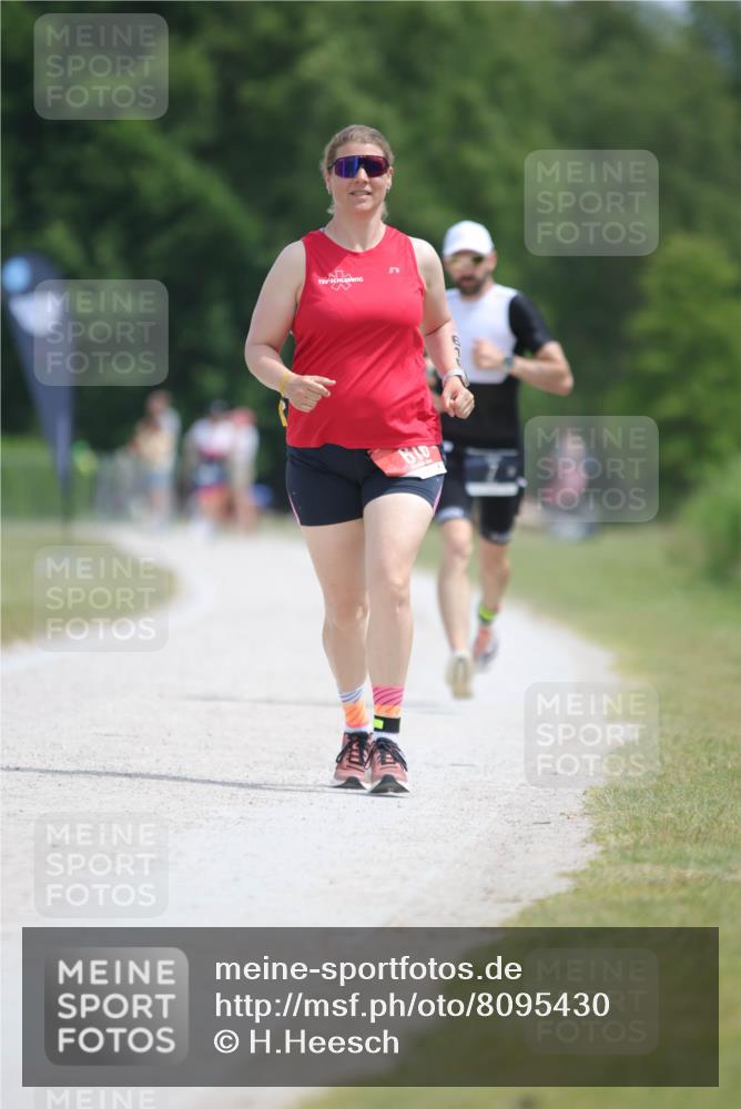 22.06.2025 - Viking Triathlon H.Heesch http://msf.ph/oto/8095430 22.06.2025 13:07:08 Laufen 7, 301, 616 meine-sportfotos.de