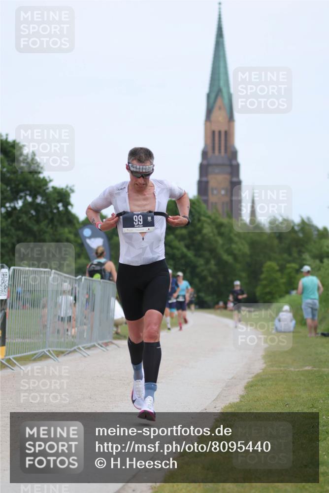 22.06.2025 - Viking Triathlon H.Heesch http://msf.ph/oto/8095440 22.06.2025 13:24:24 Laufen 99, 341 meine-sportfotos.de