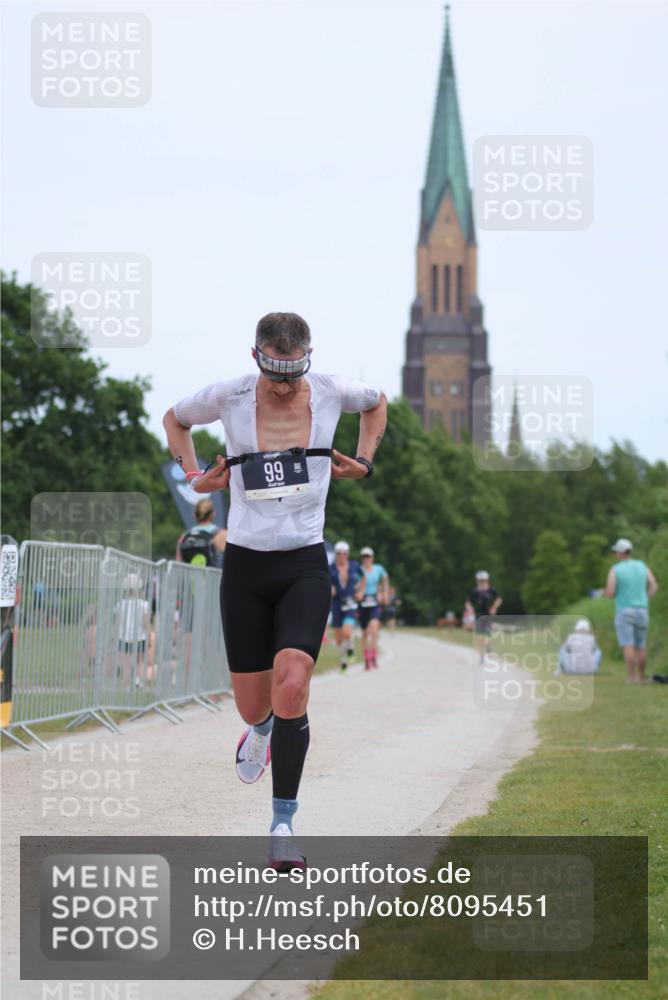 22.06.2025 - Viking Triathlon H.Heesch http://msf.ph/oto/8095451 22.06.2025 13:24:25 Laufen 99, 341 meine-sportfotos.de