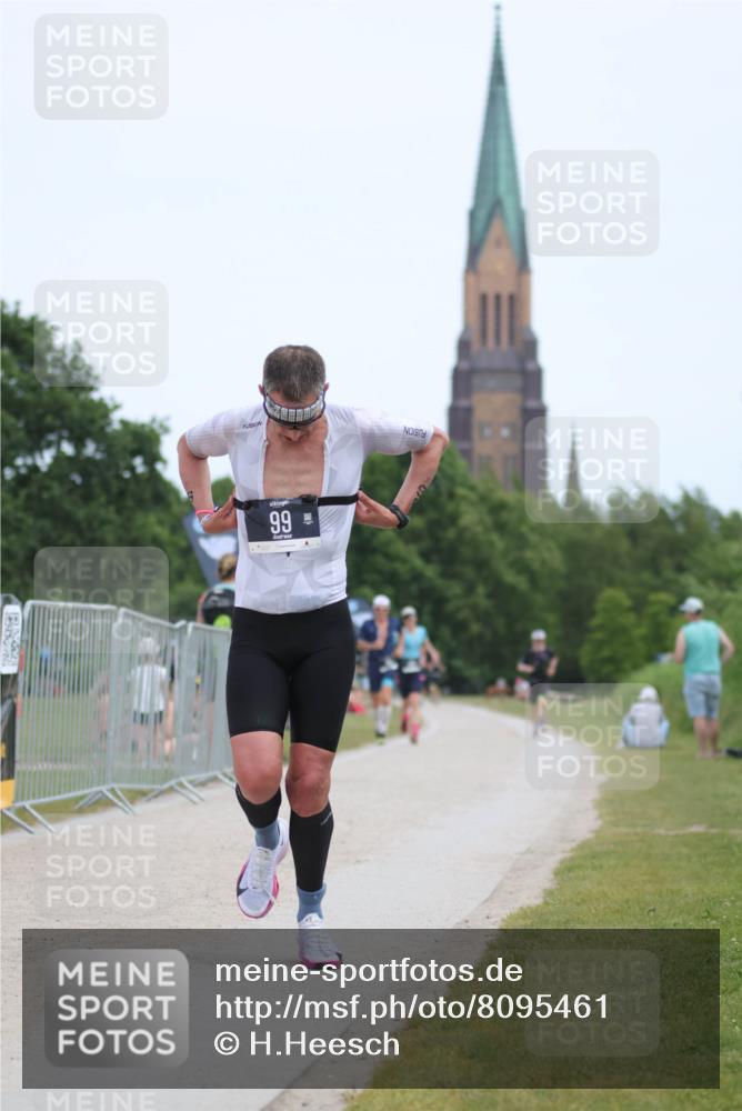 22.06.2025 - Viking Triathlon H.Heesch http://msf.ph/oto/8095461 22.06.2025 13:24:25 Laufen 99, 341 meine-sportfotos.de