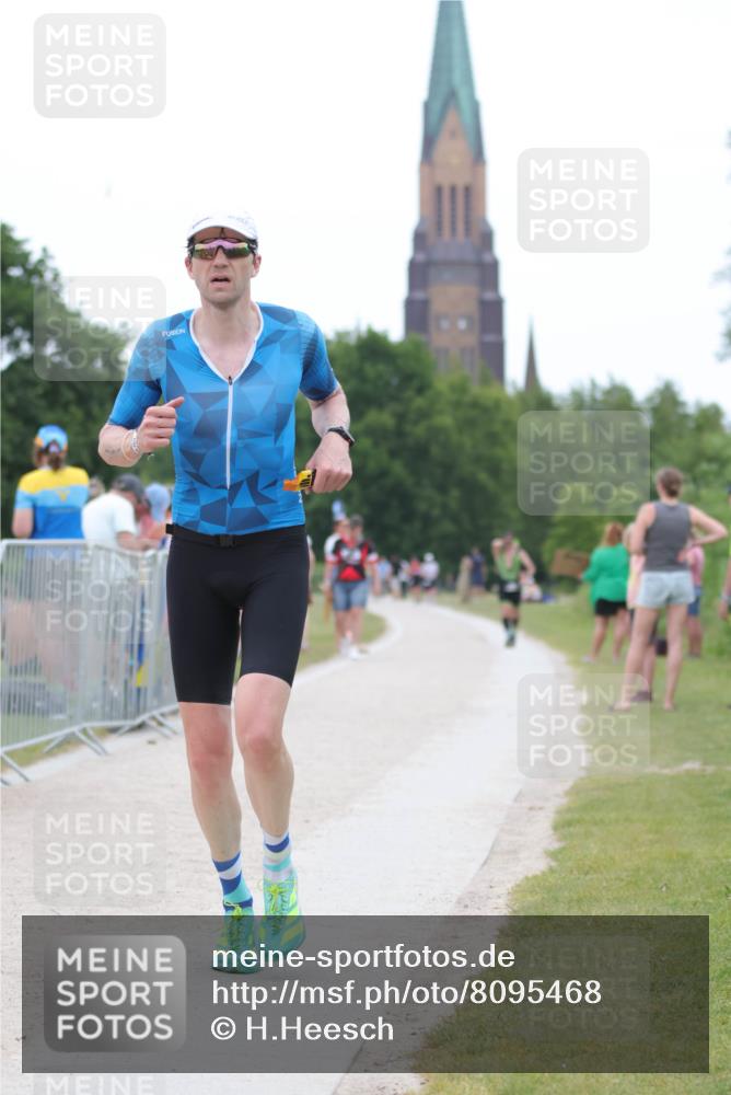 22.06.2025 - Viking Triathlon H.Heesch http://msf.ph/oto/8095468 22.06.2025 15:28:14 Laufen 350 meine-sportfotos.de