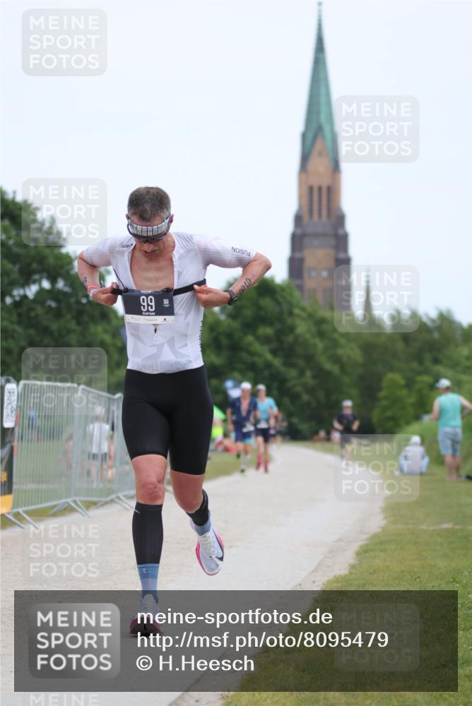 22.06.2025 - Viking Triathlon H.Heesch http://msf.ph/oto/8095479 22.06.2025 13:24:25 Laufen 99, 341 meine-sportfotos.de