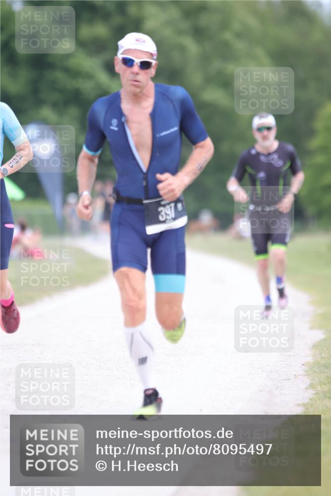 22.06.2025 - Viking Triathlon H.Heesch http://msf.ph/oto/8095497 22.06.2025 13:24:31 Laufen 375, 397, 495 meine-sportfotos.de