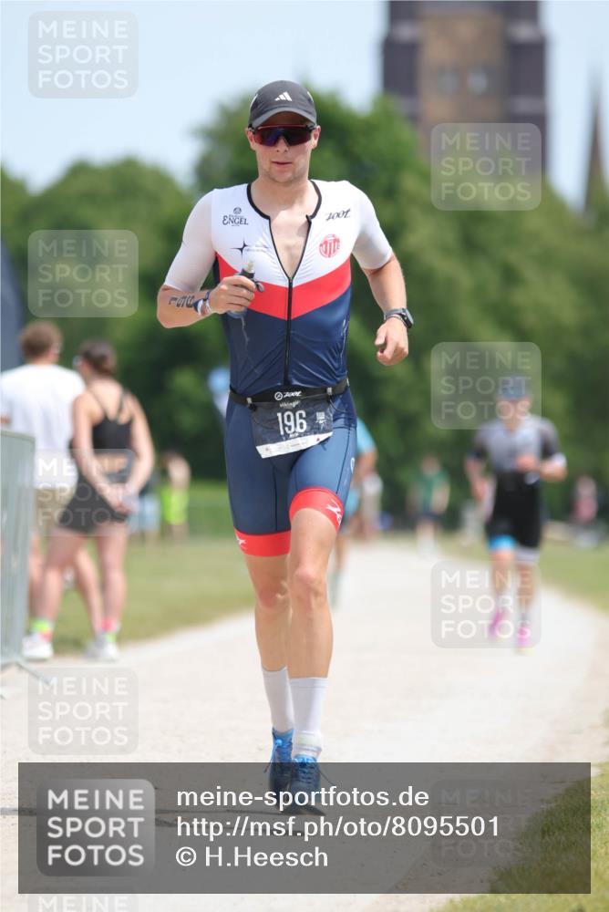 22.06.2025 - Viking Triathlon H.Heesch http://msf.ph/oto/8095501 22.06.2025 13:07:36 Laufen 12, 196 meine-sportfotos.de