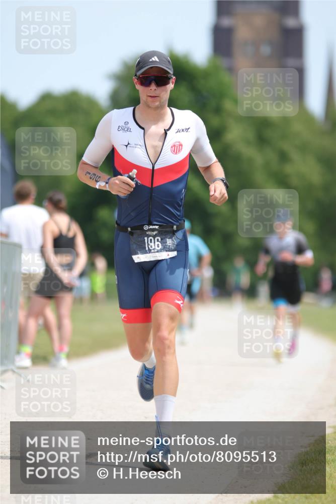 22.06.2025 - Viking Triathlon H.Heesch http://msf.ph/oto/8095513 22.06.2025 13:07:37 Laufen 12, 196 meine-sportfotos.de