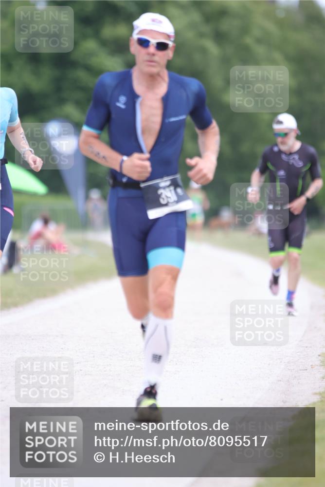 22.06.2025 - Viking Triathlon H.Heesch http://msf.ph/oto/8095517 22.06.2025 13:24:32 Laufen 375, 397, 495 meine-sportfotos.de