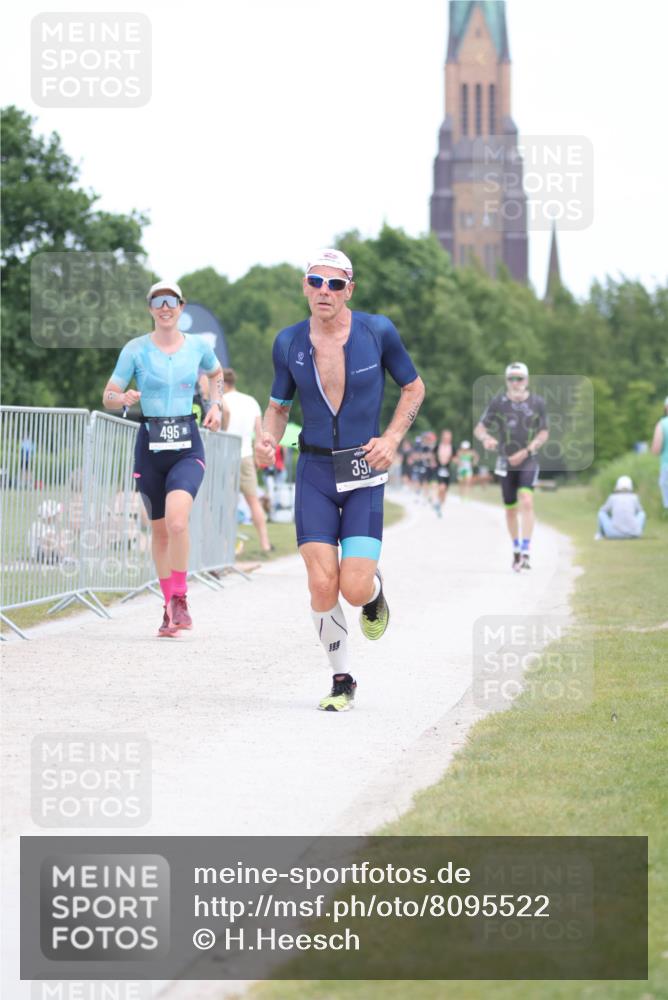 22.06.2025 - Viking Triathlon H.Heesch http://msf.ph/oto/8095522 22.06.2025 13:24:33 Laufen 375, 397, 495 meine-sportfotos.de
