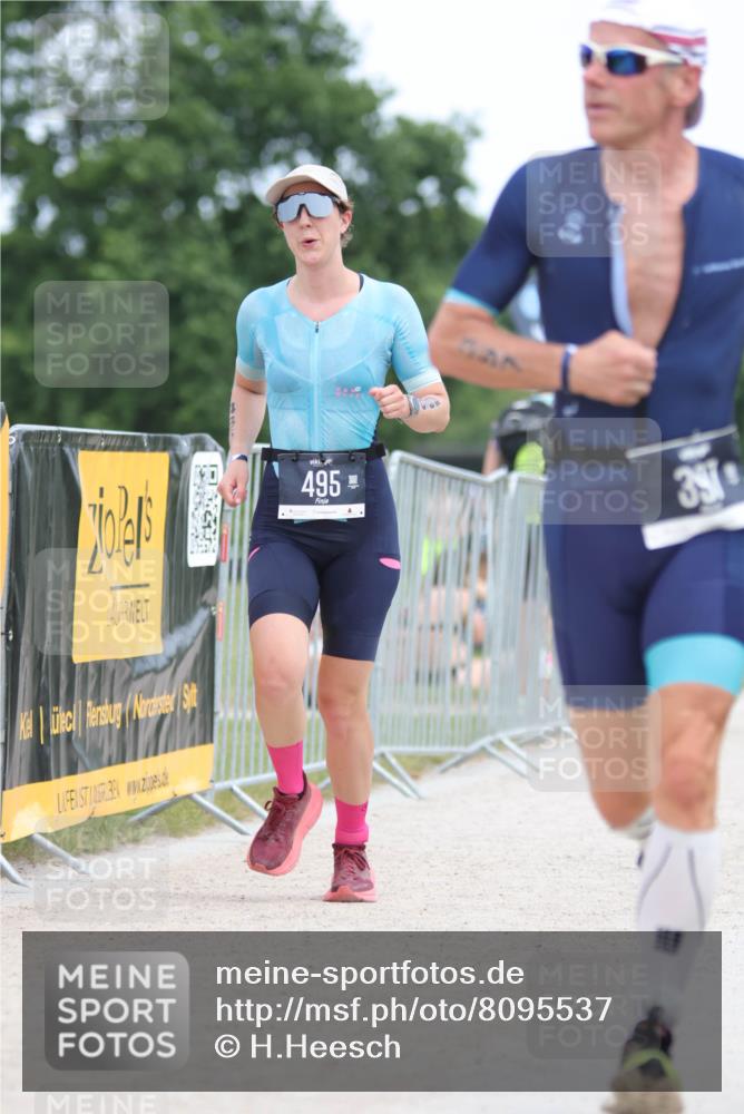 22.06.2025 - Viking Triathlon H.Heesch http://msf.ph/oto/8095537 22.06.2025 13:24:34 Laufen 375, 397, 495 meine-sportfotos.de