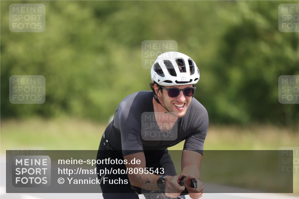 22.06.2025 - Viking Triathlon Yannick Fuchs http://msf.ph/oto/8095543 22.06.2025 11:58:02 Radfahren 5, 216, 219, 271, 284, 343, 429 meine-sportfotos.de